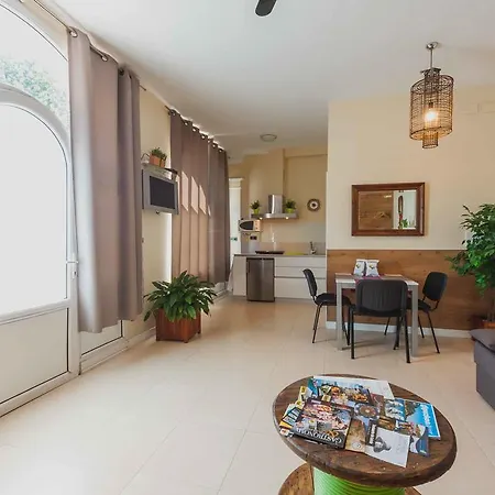 Homey Guipuzkoa Apartment *